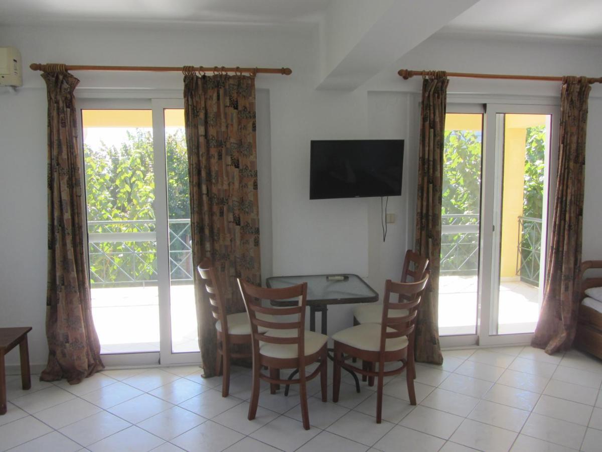 Xristina Studios Vasiliki  Ngoại thất bức ảnh